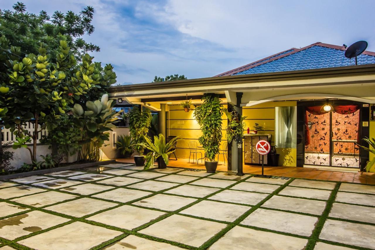 Surprised Homestay バターワース エクステリア 写真